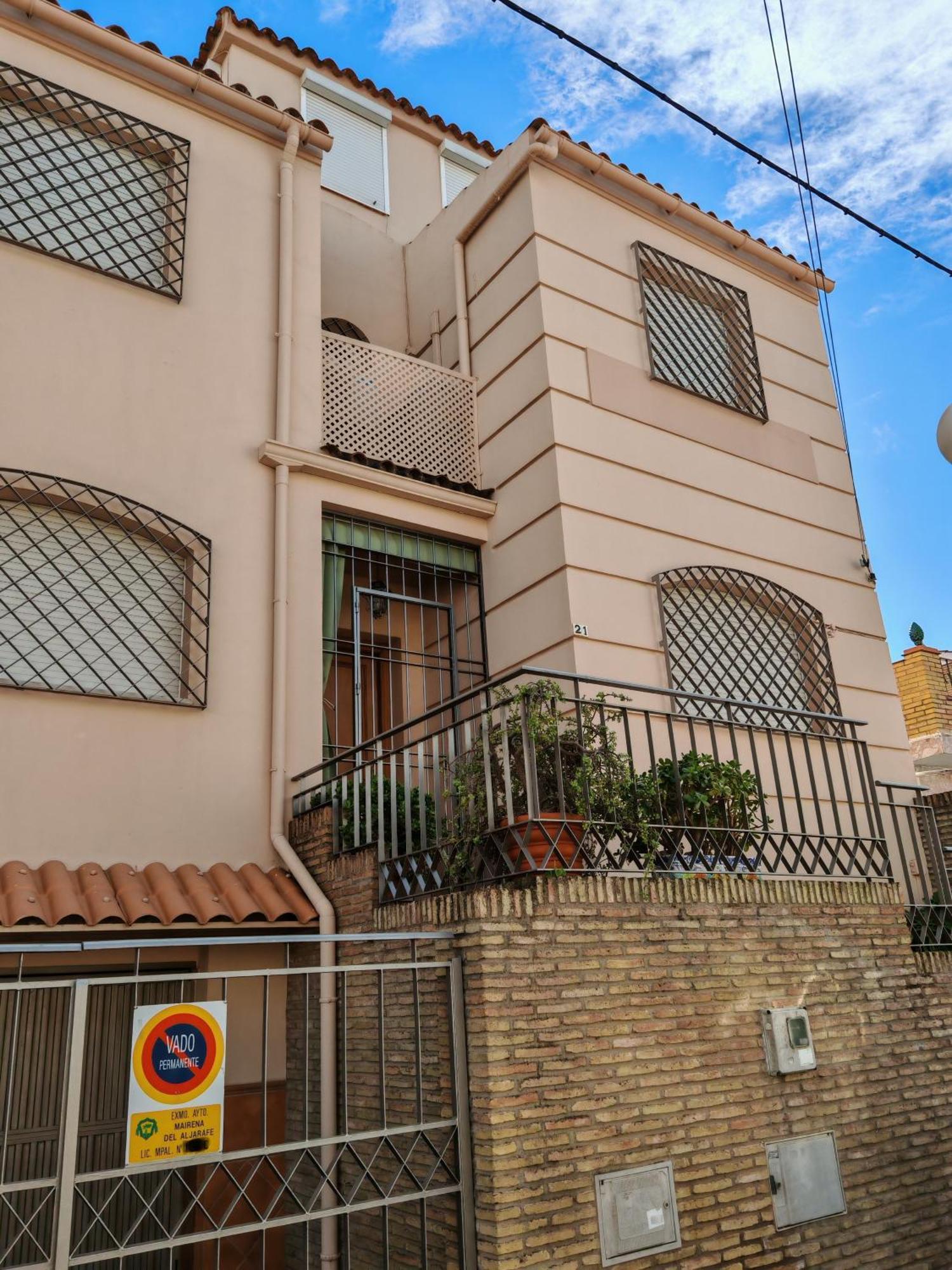 Junto Al Metro Del Centro De Sevilla! 산 후안 데 아스날파라체 외부 사진